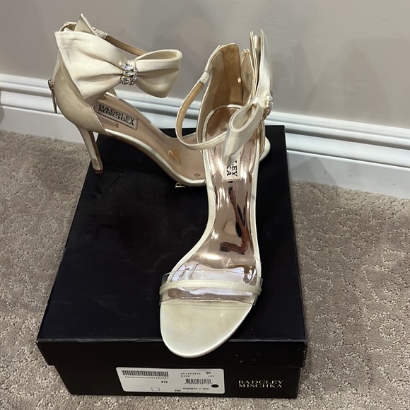 Badgley Mischka heels - Picture 3 of 6